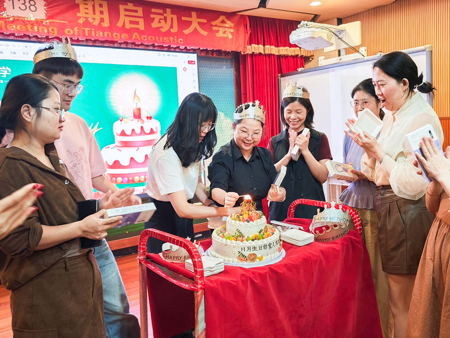 9.同心共慶：公司生日會(huì)--發(fā).jpg